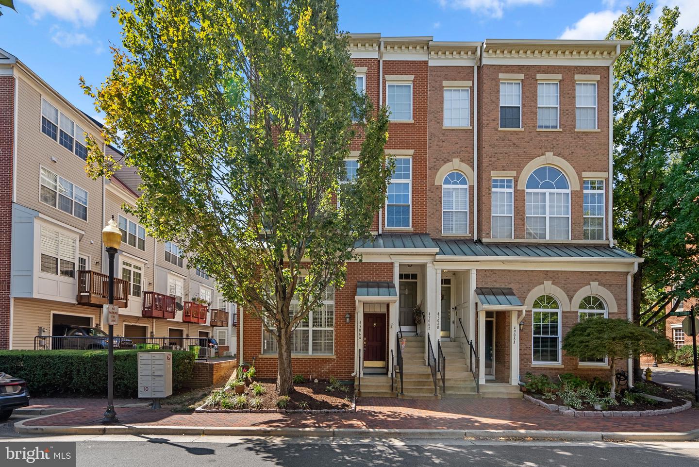 4906 JOHN TICER DR #A, ALEXANDRIA, Virginia 22304, 2 Bedrooms Bedrooms, ,2 BathroomsBathrooms,Residential,For sale,4906 JOHN TICER DR #A,VAAX2049106 MLS # VAAX2049106