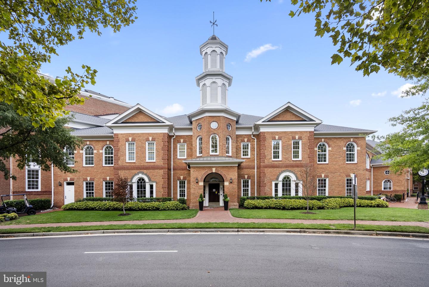 4906 JOHN TICER DR #A, ALEXANDRIA, Virginia 22304, 2 Bedrooms Bedrooms, ,2 BathroomsBathrooms,Residential,For sale,4906 JOHN TICER DR #A,VAAX2049106 MLS # VAAX2049106