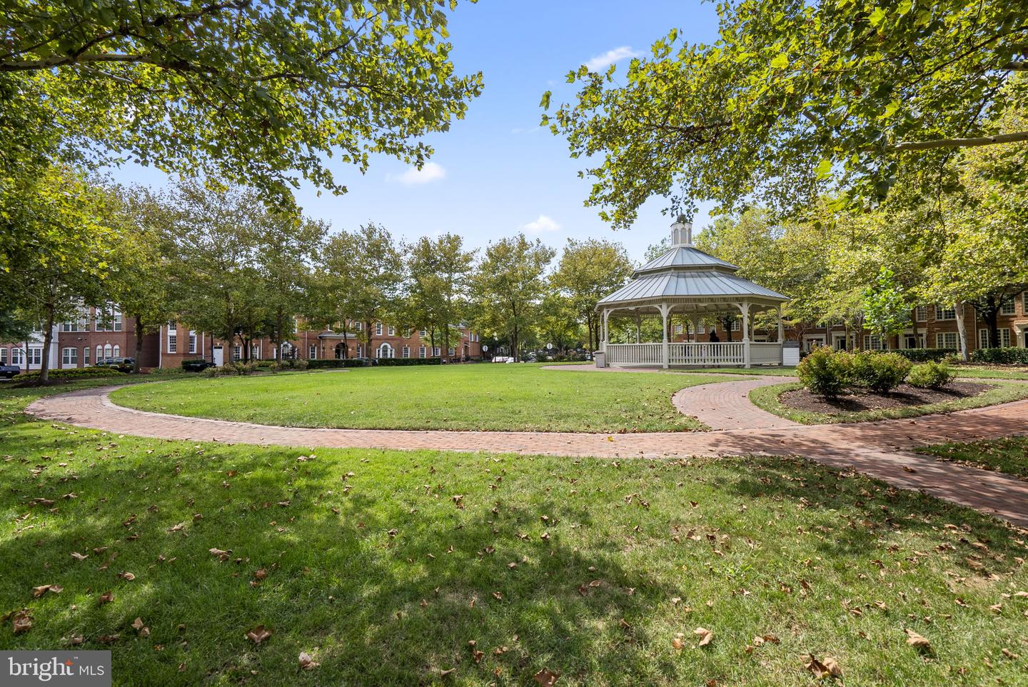 4906 JOHN TICER DR #A, ALEXANDRIA, Virginia 22304, 2 Bedrooms Bedrooms, ,2 BathroomsBathrooms,Residential,For sale,4906 JOHN TICER DR #A,VAAX2049106 MLS # VAAX2049106