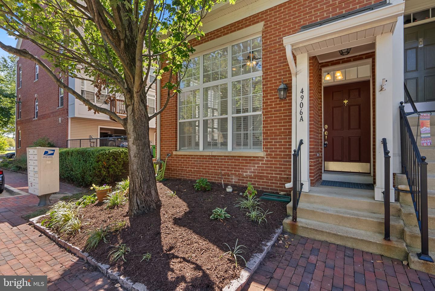 4906 JOHN TICER DR #A, ALEXANDRIA, Virginia 22304, 2 Bedrooms Bedrooms, ,2 BathroomsBathrooms,Residential,For sale,4906 JOHN TICER DR #A,VAAX2049106 MLS # VAAX2049106