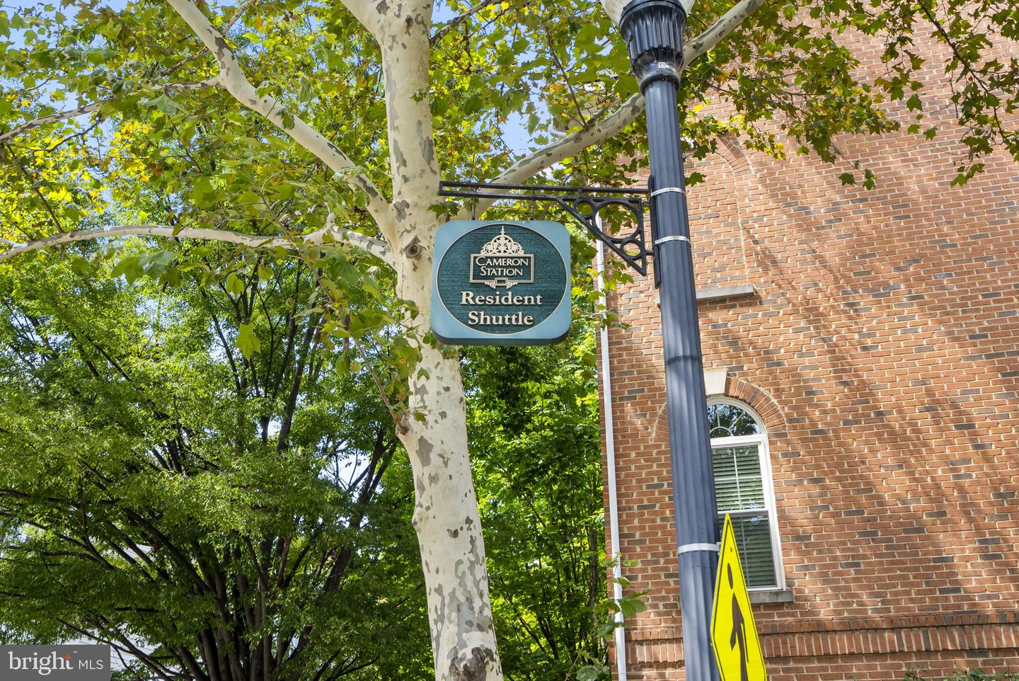 4906 JOHN TICER DR #A, ALEXANDRIA, Virginia 22304, 2 Bedrooms Bedrooms, ,2 BathroomsBathrooms,Residential,For sale,4906 JOHN TICER DR #A,VAAX2049106 MLS # VAAX2049106