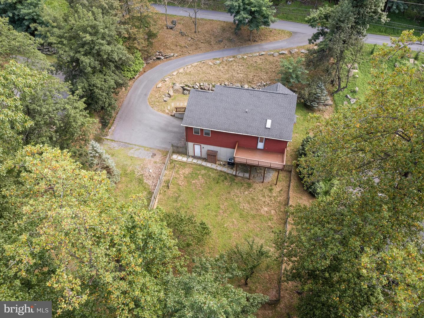 37 SALT LICK RD, FRONT ROYAL, Virginia 22630, 3 Bedrooms Bedrooms, ,2 BathroomsBathrooms,Residential,For sale,37 SALT LICK RD,VAWR2012138 MLS # VAWR2012138