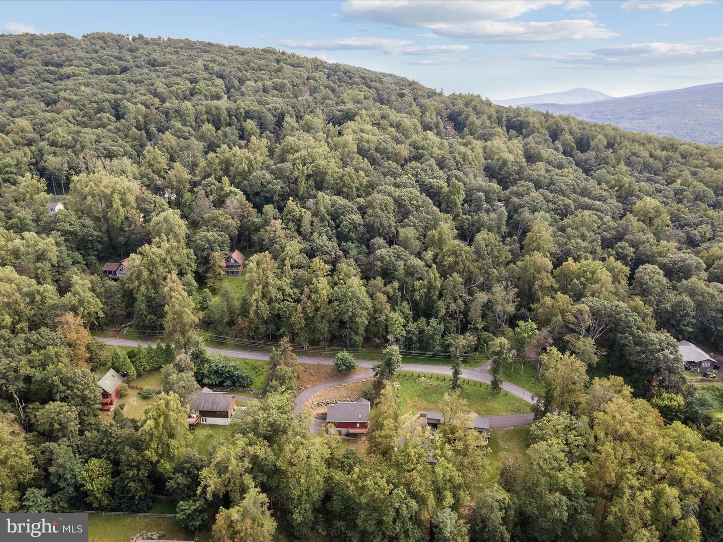 37 SALT LICK RD, FRONT ROYAL, Virginia 22630, 3 Bedrooms Bedrooms, ,2 BathroomsBathrooms,Residential,For sale,37 SALT LICK RD,VAWR2012138 MLS # VAWR2012138