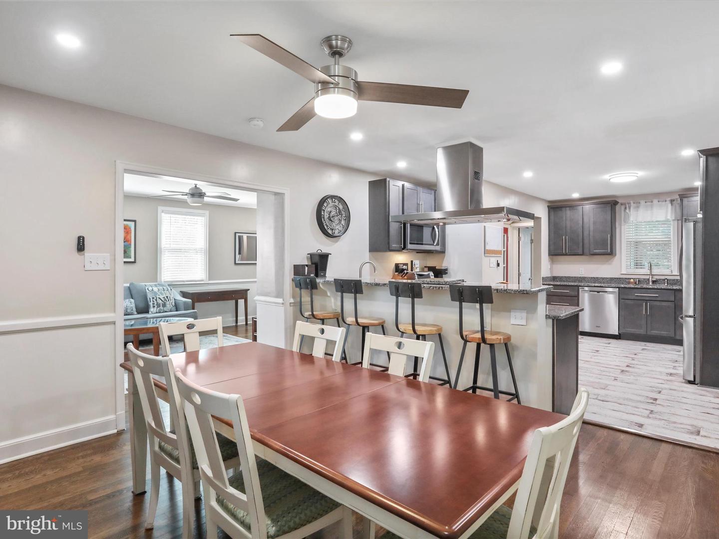 113 W 1ST ST, FRONT ROYAL, Virginia 22630, 5 Bedrooms Bedrooms, ,5 BathroomsBathrooms,Residential,For sale,113 W 1ST ST,VAWR2012142 MLS # VAWR2012142