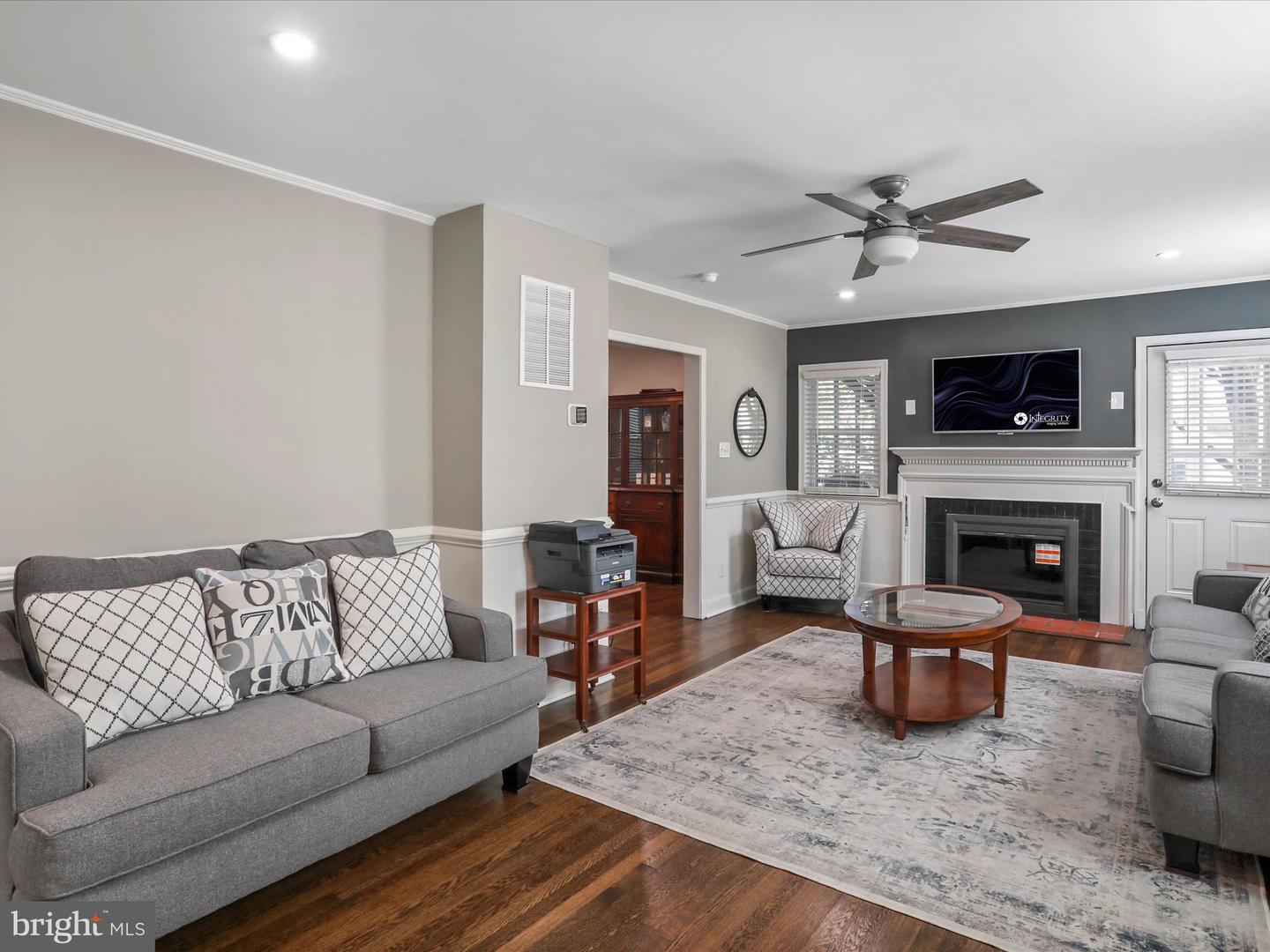 113 W 1ST ST, FRONT ROYAL, Virginia 22630, 5 Bedrooms Bedrooms, ,5 BathroomsBathrooms,Residential,For sale,113 W 1ST ST,VAWR2012142 MLS # VAWR2012142