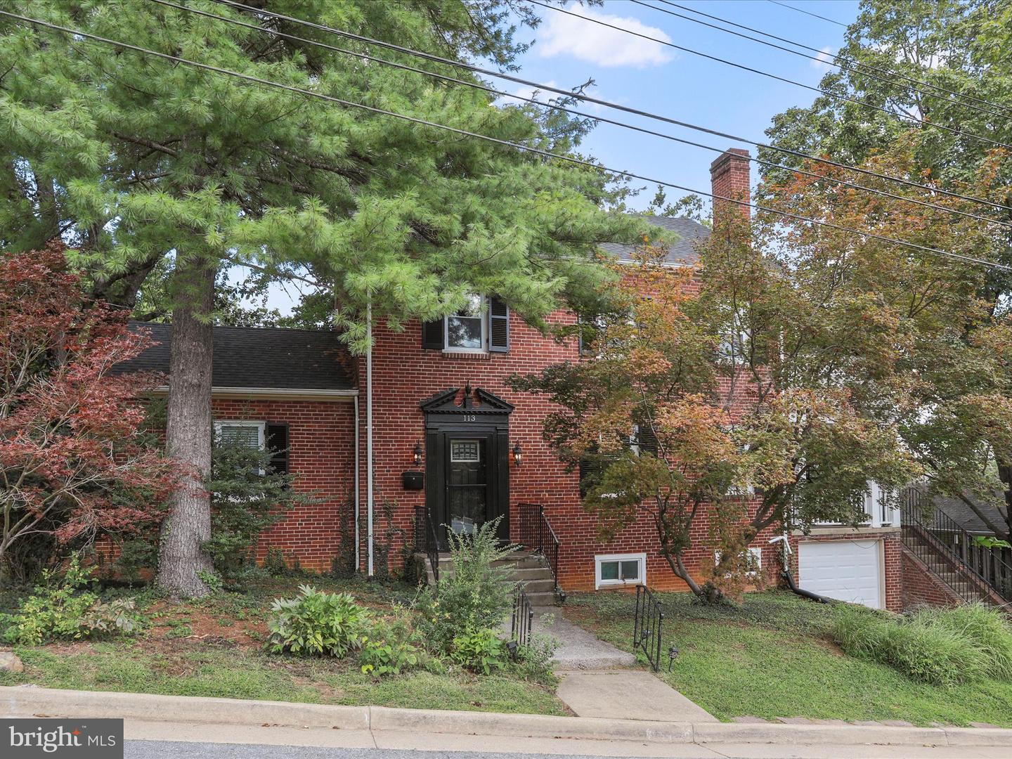 113 W 1ST ST, FRONT ROYAL, Virginia 22630, 5 Bedrooms Bedrooms, ,5 BathroomsBathrooms,Residential,For sale,113 W 1ST ST,VAWR2012142 MLS # VAWR2012142