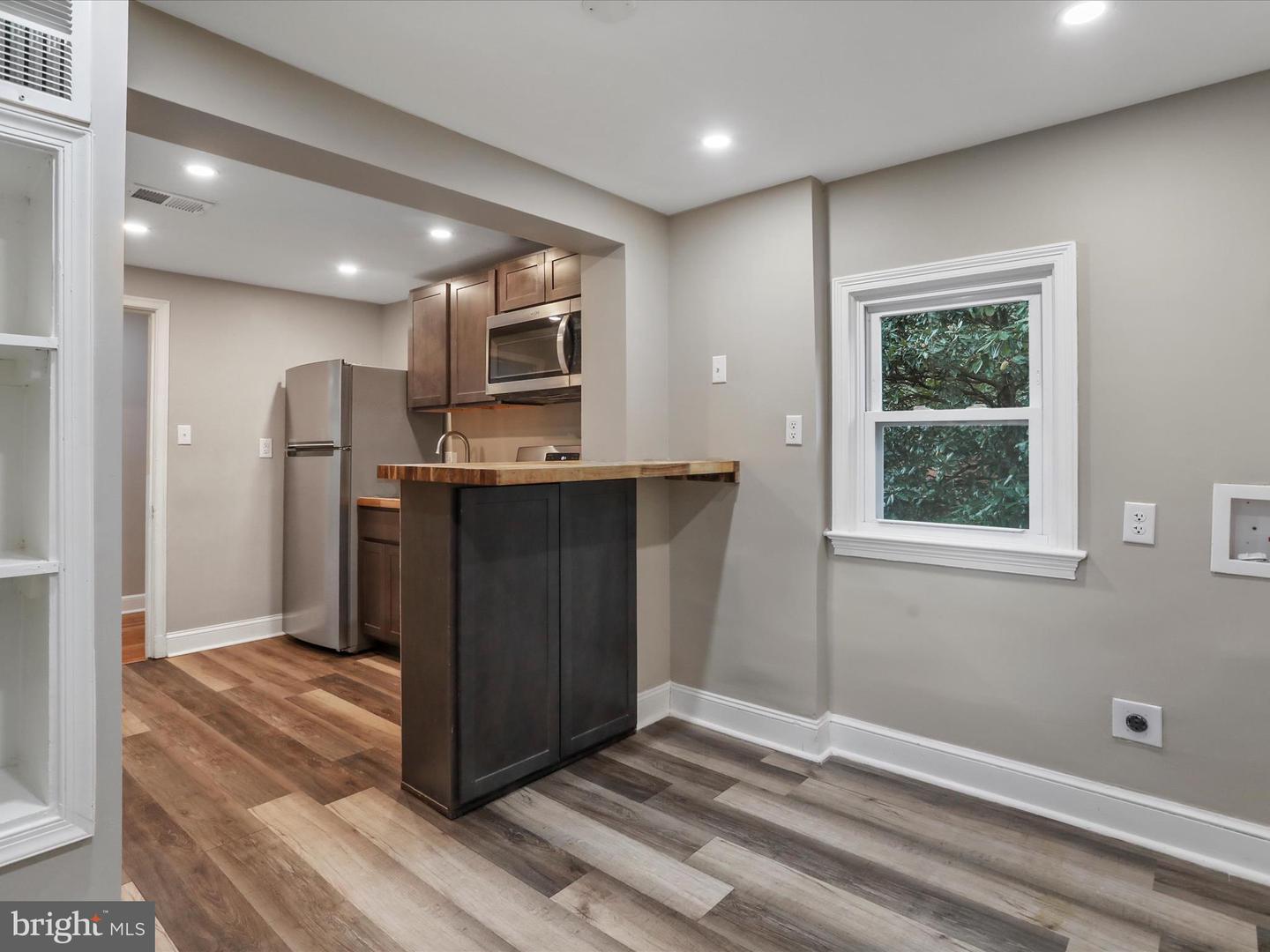 113 W 1ST ST, FRONT ROYAL, Virginia 22630, 5 Bedrooms Bedrooms, ,5 BathroomsBathrooms,Residential,For sale,113 W 1ST ST,VAWR2012142 MLS # VAWR2012142