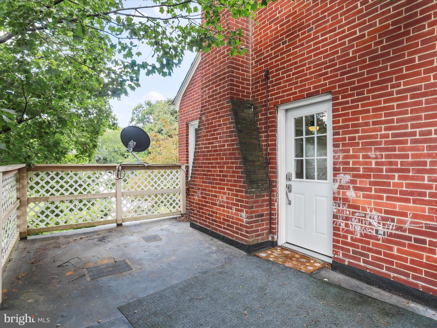113 W 1ST ST, FRONT ROYAL, Virginia 22630, 5 Bedrooms Bedrooms, ,5 BathroomsBathrooms,Residential,For sale,113 W 1ST ST,VAWR2012142 MLS # VAWR2012142