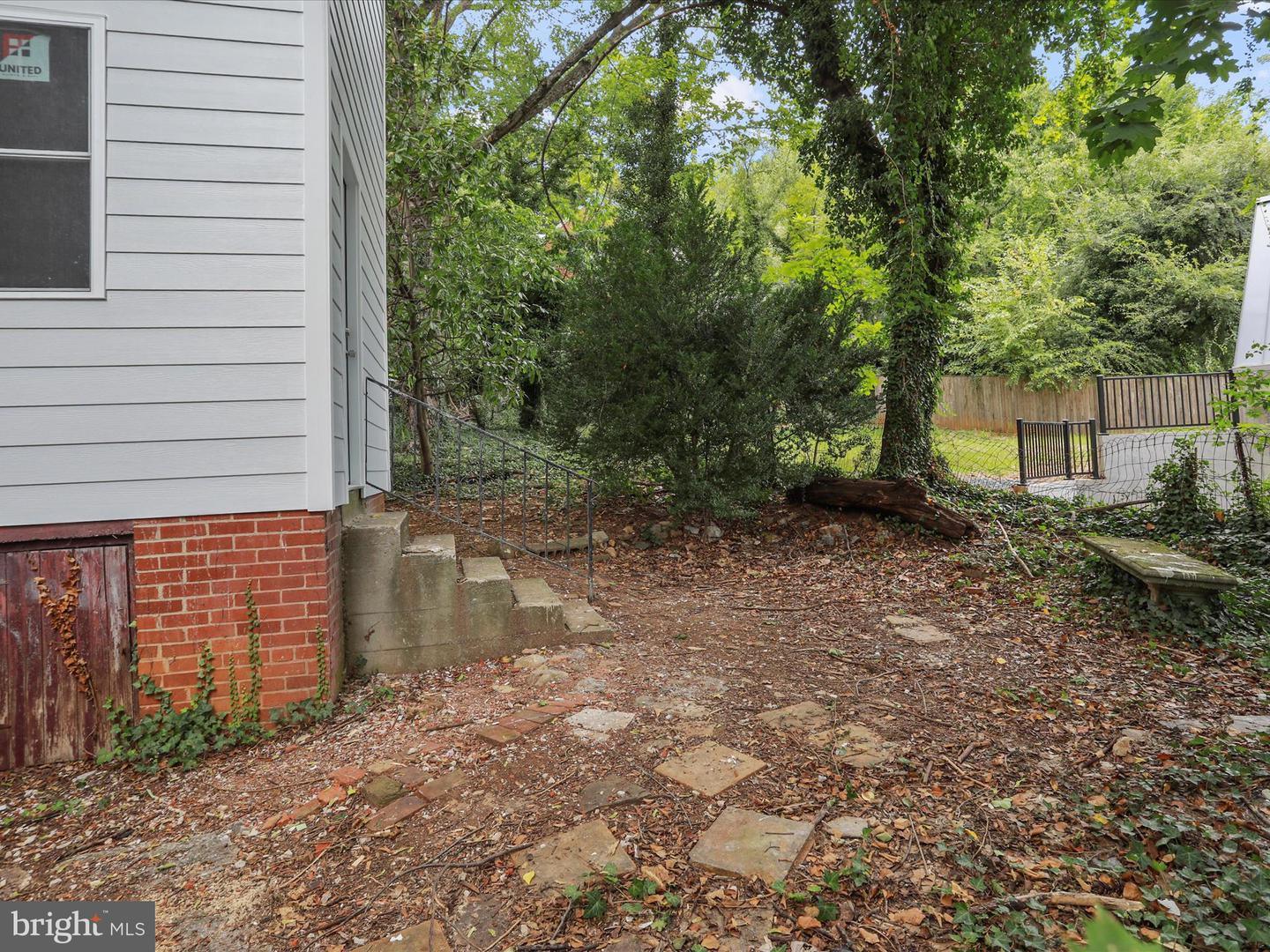 113 W 1ST ST, FRONT ROYAL, Virginia 22630, 5 Bedrooms Bedrooms, ,5 BathroomsBathrooms,Residential,For sale,113 W 1ST ST,VAWR2012142 MLS # VAWR2012142