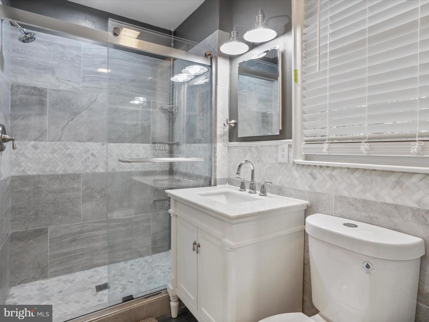 113 W 1ST ST, FRONT ROYAL, Virginia 22630, 5 Bedrooms Bedrooms, ,5 BathroomsBathrooms,Residential,For sale,113 W 1ST ST,VAWR2012142 MLS # VAWR2012142