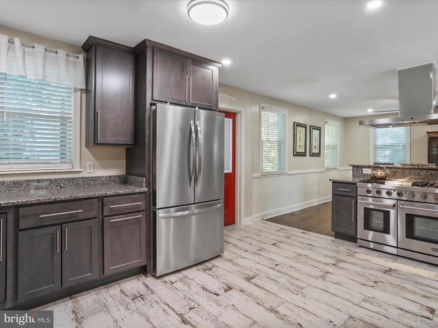 113 W 1ST ST, FRONT ROYAL, Virginia 22630, 5 Bedrooms Bedrooms, ,5 BathroomsBathrooms,Residential,For sale,113 W 1ST ST,VAWR2012142 MLS # VAWR2012142