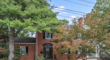 113 W 1ST ST, FRONT ROYAL, Virginia 22630, 5 Bedrooms Bedrooms, ,5 BathroomsBathrooms,Residential,For sale,113 W 1ST ST,VAWR2012142 MLS # VAWR2012142