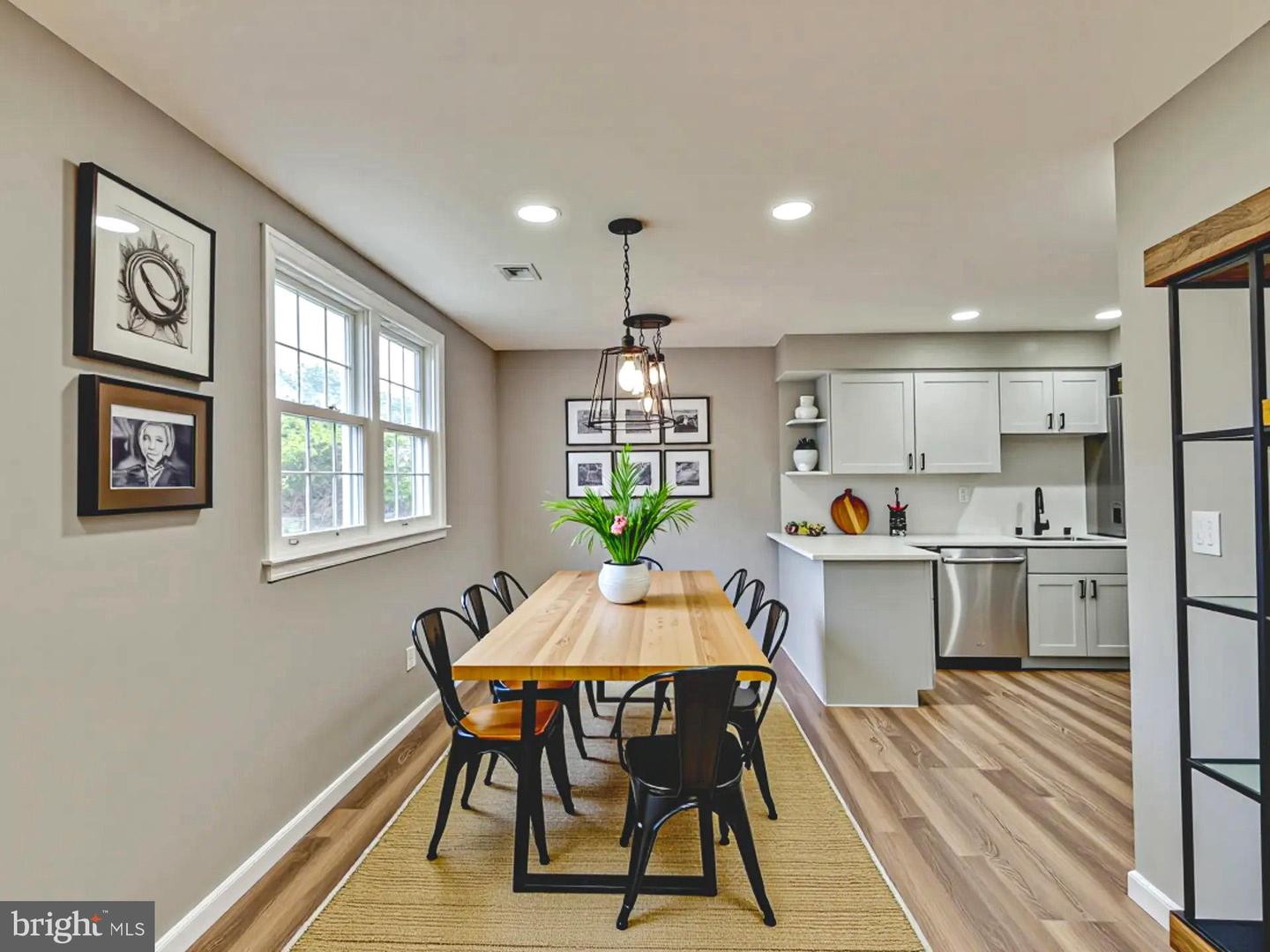 1028-A BRIXTON CT, STERLING, Virginia 20164, 3 Bedrooms Bedrooms, 5 Rooms Rooms,2 BathroomsBathrooms,Residential,For sale,1028-A BRIXTON CT,VALO2105626 MLS # VALO2105626