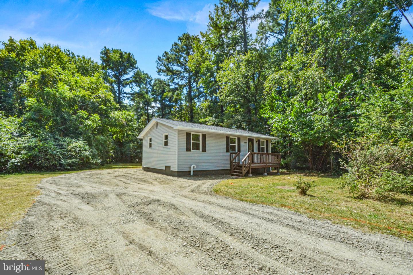 248 MONROE BAY CIR, COLONIAL BEACH, Virginia 22443, 3 Bedrooms Bedrooms, 5 Rooms Rooms,1 BathroomBathrooms,Residential,For sale,248 MONROE BAY CIR,VAWE2009644 MLS # VAWE2009644