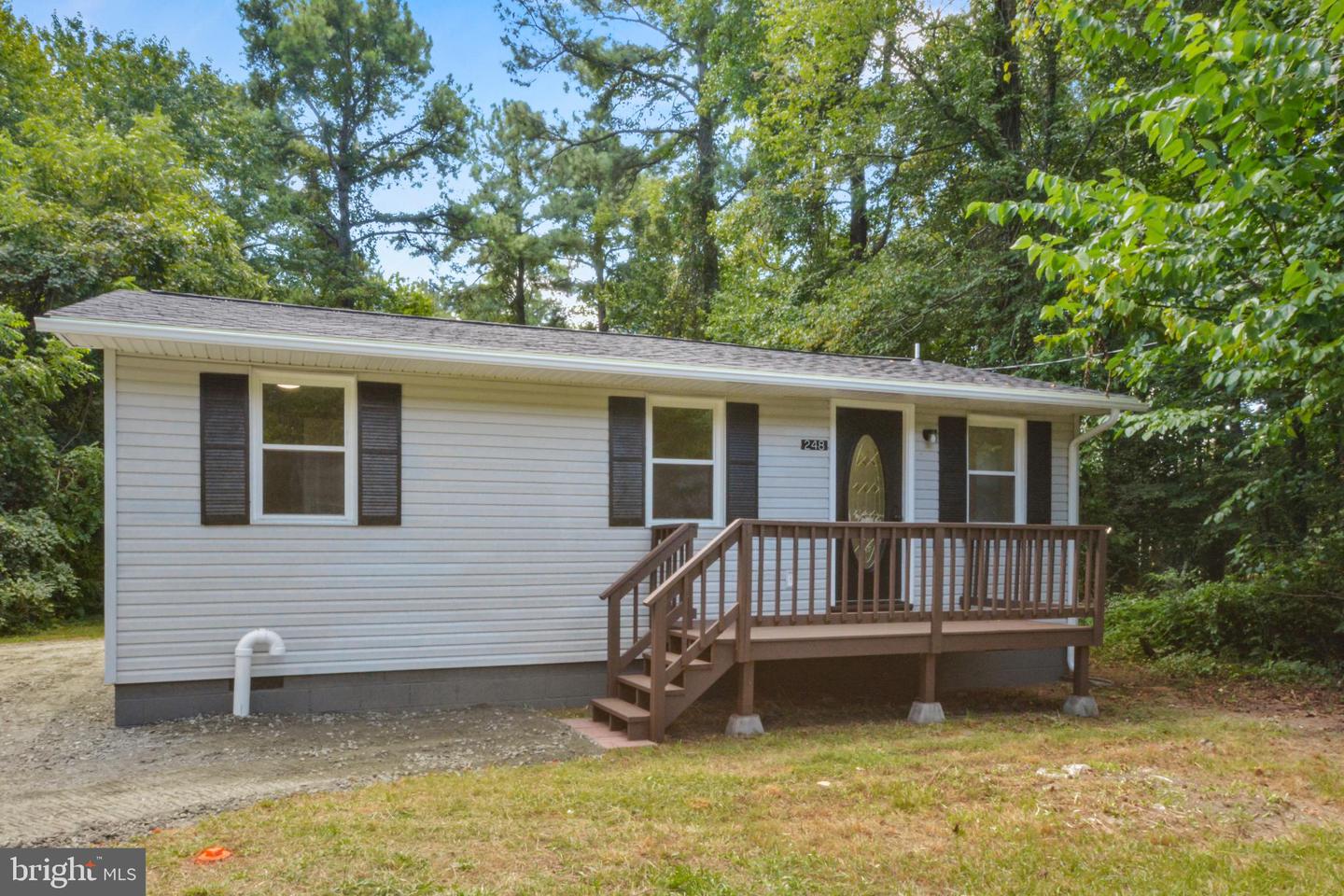 248 MONROE BAY CIR, COLONIAL BEACH, Virginia 22443, 3 Bedrooms Bedrooms, 5 Rooms Rooms,1 BathroomBathrooms,Residential,For sale,248 MONROE BAY CIR,VAWE2009644 MLS # VAWE2009644