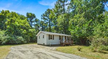 248 MONROE BAY CIR, COLONIAL BEACH, Virginia 22443, 3 Bedrooms Bedrooms, 5 Rooms Rooms,1 BathroomBathrooms,Residential,For sale,248 MONROE BAY CIR,VAWE2009644 MLS # VAWE2009644