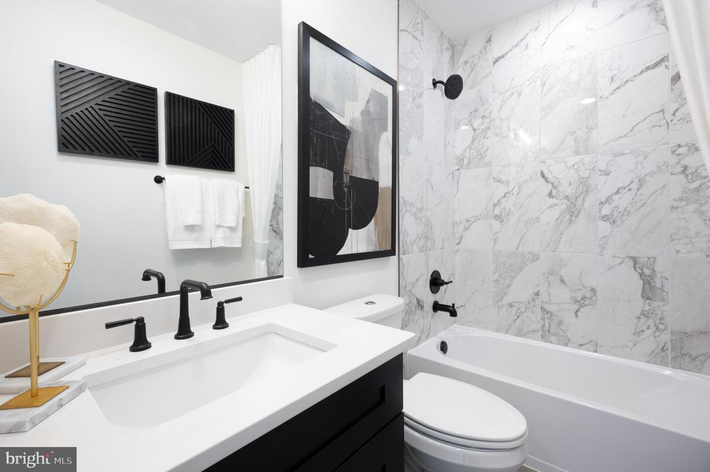 1641 FELLOWSHIP SQ, RESTON, Virginia 20190, 3 Bedrooms Bedrooms, ,3 BathroomsBathrooms,Residential,For sale,1641 FELLOWSHIP SQ,VAFX2264016 MLS # VAFX2264016