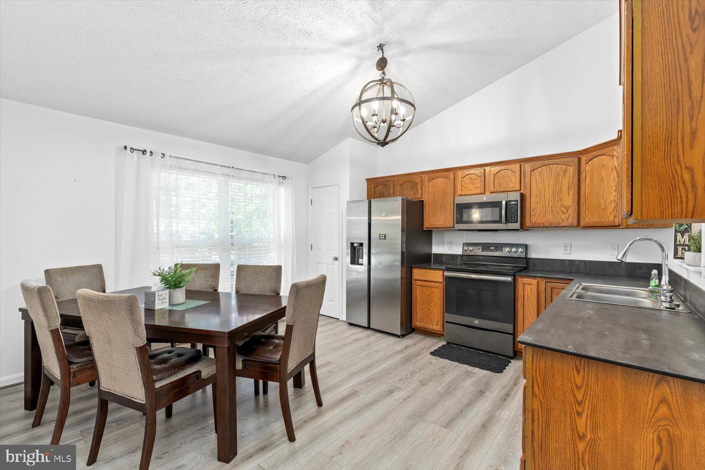 649 WELSH DR, RUTHER GLEN, Virginia 22546, 3 Bedrooms Bedrooms, ,3 BathroomsBathrooms,Residential,For sale,649 WELSH DR,VACV2008764 MLS # VACV2008764