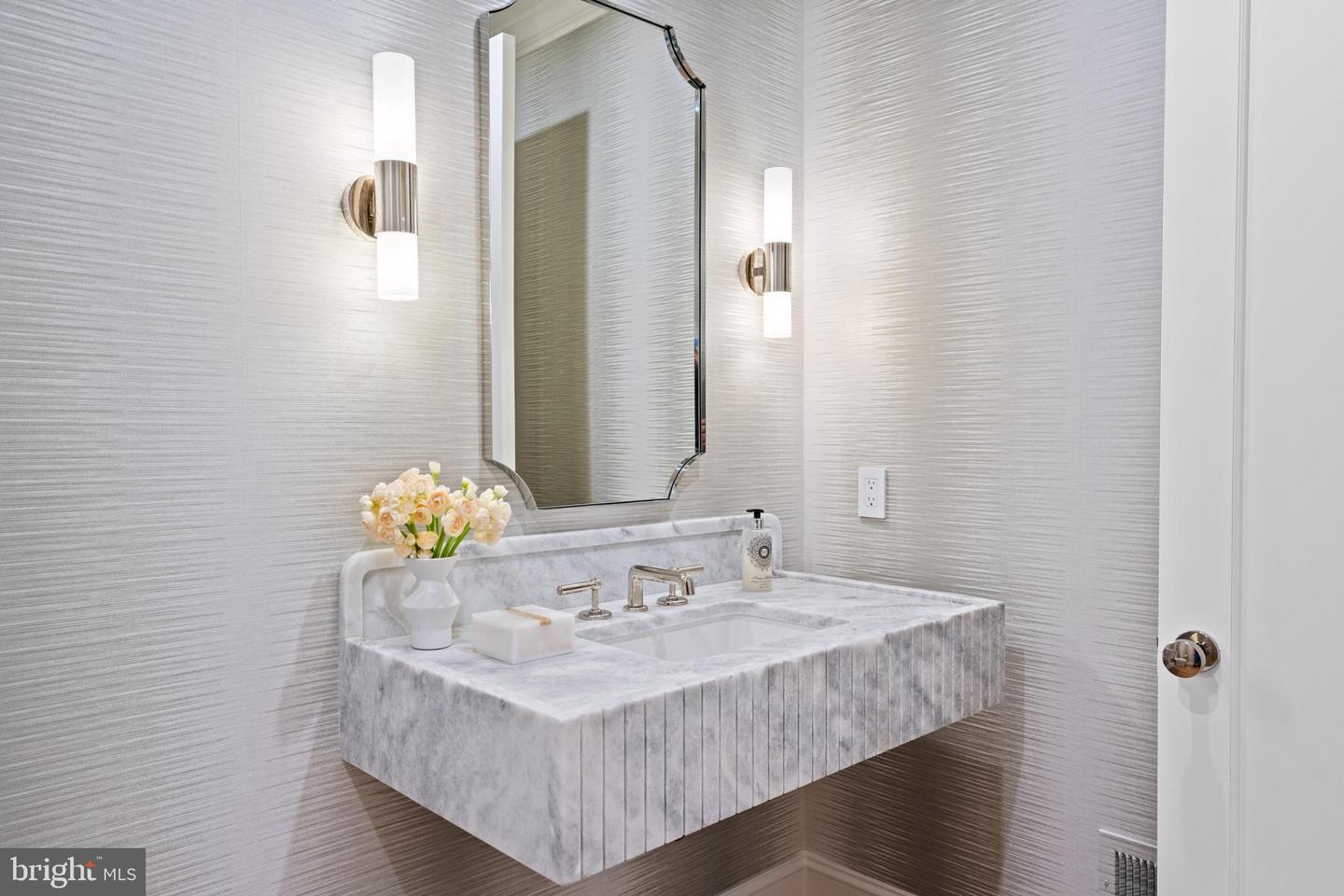 2920 CHESAPEAKE ST NW, WASHINGTON, District Of Columbia 20008, 5 Bedrooms Bedrooms, ,5 BathroomsBathrooms,Residential,For sale,2920 CHESAPEAKE ST NW,DCDC2217310 MLS # DCDC2217310