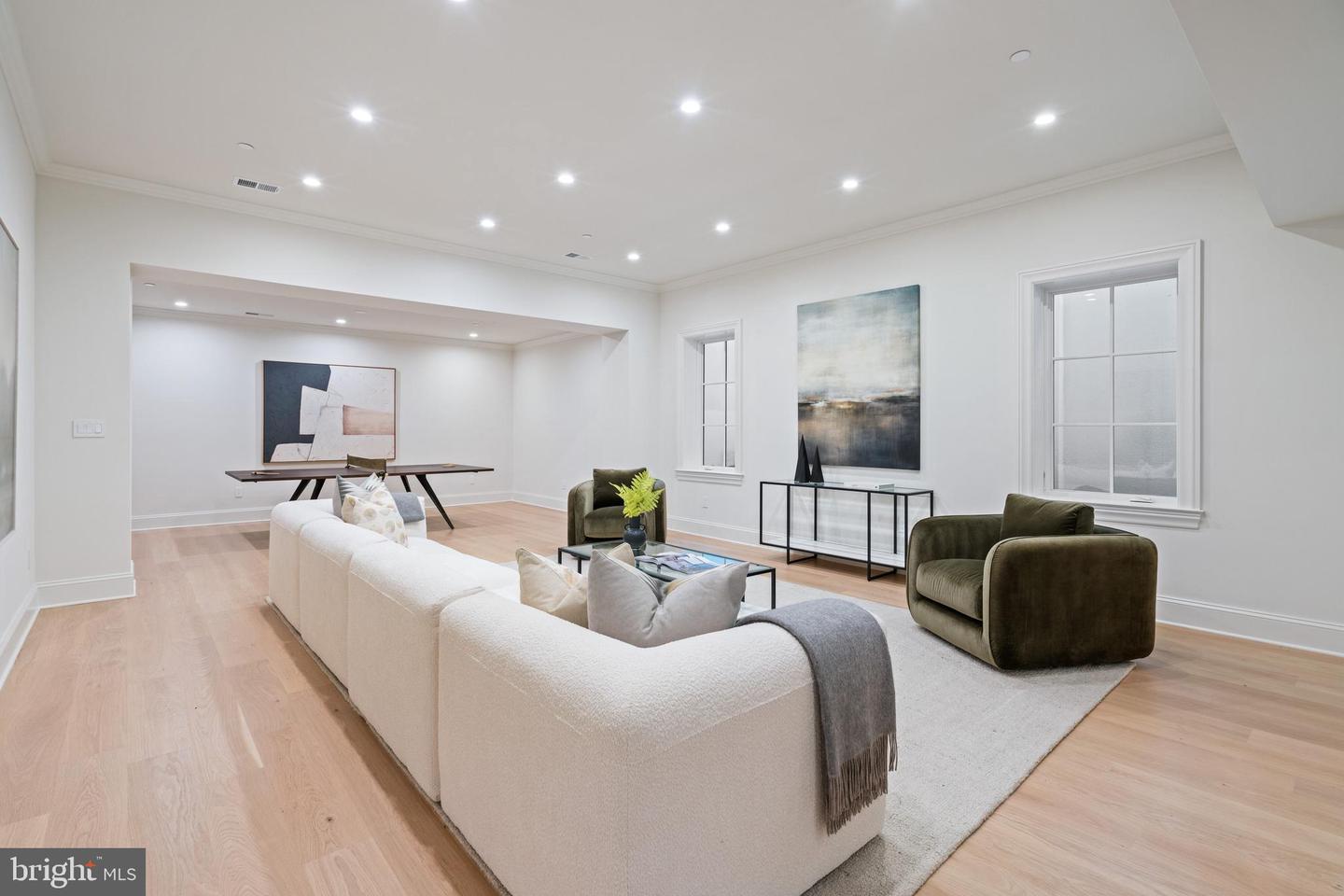 2920 CHESAPEAKE ST NW, WASHINGTON, District Of Columbia 20008, 5 Bedrooms Bedrooms, ,5 BathroomsBathrooms,Residential,For sale,2920 CHESAPEAKE ST NW,DCDC2217310 MLS # DCDC2217310