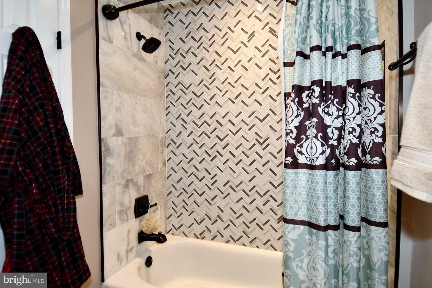 7546 BELLE GRAE DR #1, MANASSAS, Virginia 20109, 2 Bedrooms Bedrooms, ,2 BathroomsBathrooms,Residential,For sale,7546 BELLE GRAE DR #1,VAPW2102900 MLS # VAPW2102900