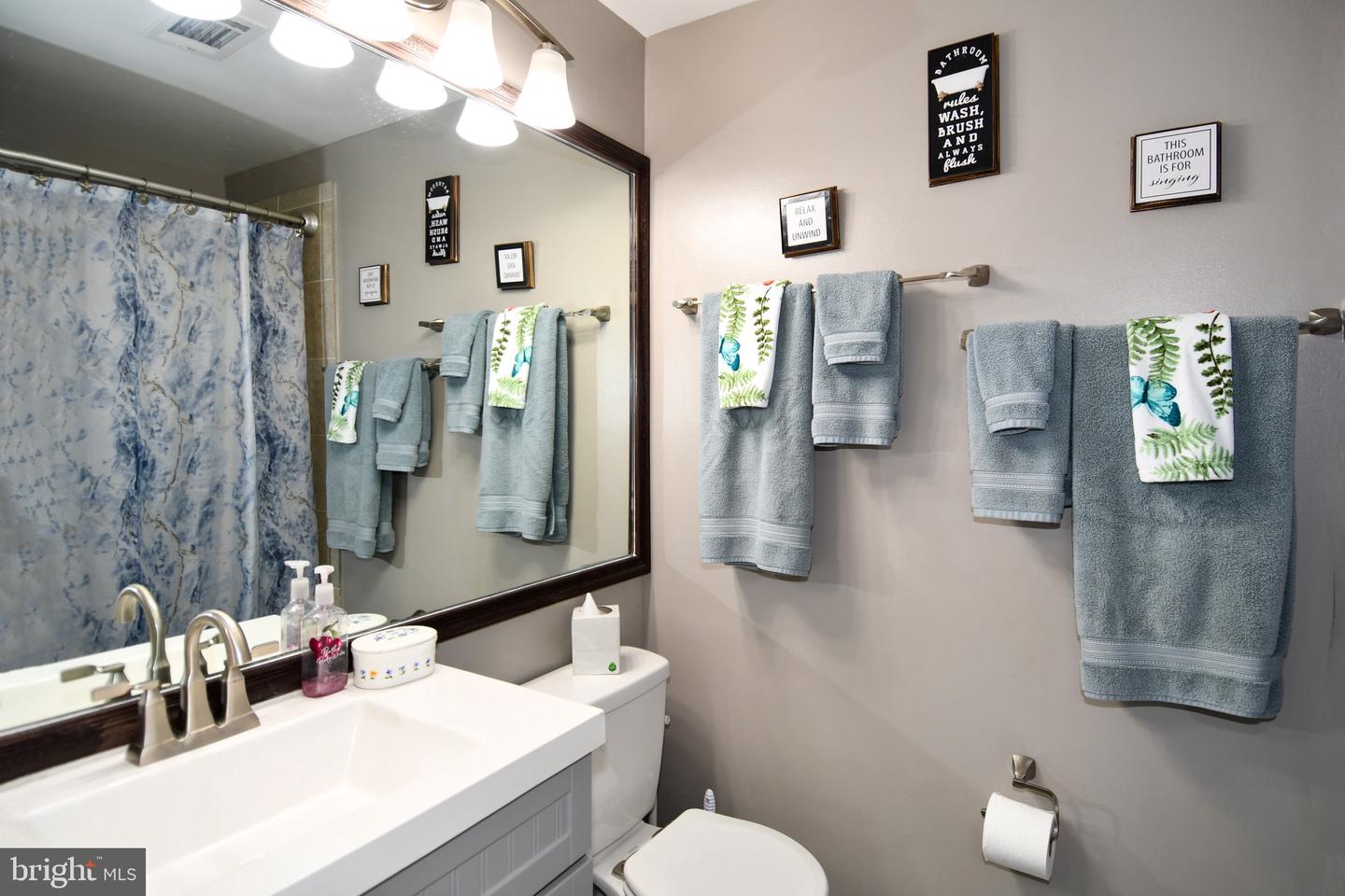 7546 BELLE GRAE DR #1, MANASSAS, Virginia 20109, 2 Bedrooms Bedrooms, ,2 BathroomsBathrooms,Residential,For sale,7546 BELLE GRAE DR #1,VAPW2102900 MLS # VAPW2102900