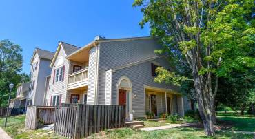 7546 BELLE GRAE DR #1, MANASSAS, Virginia 20109, 2 Bedrooms Bedrooms, ,2 BathroomsBathrooms,Residential,For sale,7546 BELLE GRAE DR #1,VAPW2102900 MLS # VAPW2102900