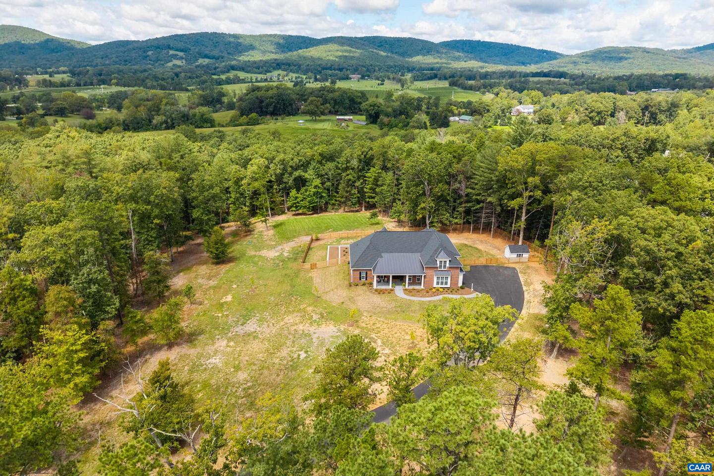 240 CAMPBELL RD, KESWICK, Virginia 22947, 4 Bedrooms Bedrooms, ,3 BathroomsBathrooms,Residential,For sale,240 CAMPBELL RD,668387 MLS # 668387