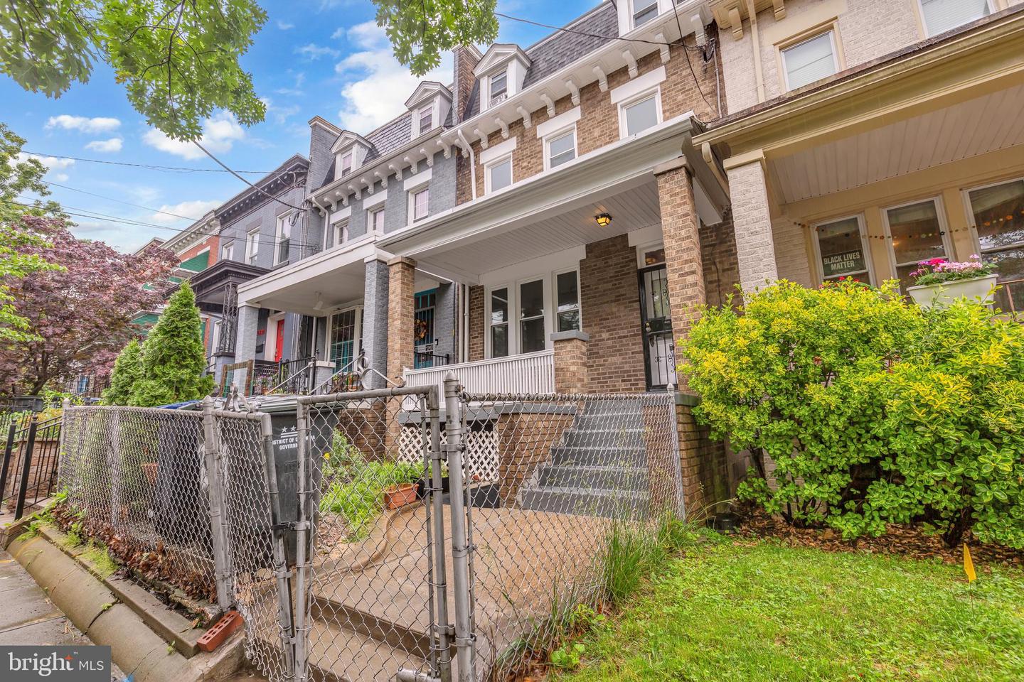 828 ALLISON ST NW, WASHINGTON, District Of Columbia 20011, 3 Bedrooms Bedrooms, ,3 BathroomsBathrooms,Residential,For sale,828 ALLISON ST NW,DCDC2217376 MLS # DCDC2217376