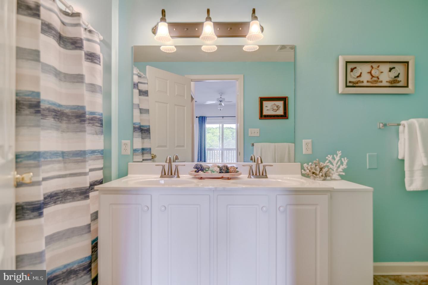 1103 MARINERS WAY #5, HUDDLESTON, Virginia 24104, 2 Bedrooms Bedrooms, ,2 BathroomsBathrooms,Residential,For sale,1103 MARINERS WAY #5,VABV2000240 MLS # VABV2000240