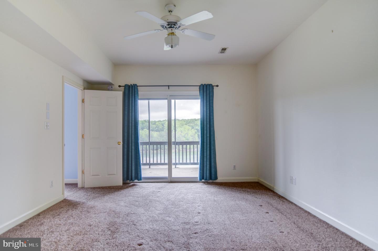 1103 MARINERS WAY #5, HUDDLESTON, Virginia 24104, 2 Bedrooms Bedrooms, ,2 BathroomsBathrooms,Residential,For sale,1103 MARINERS WAY #5,VABV2000240 MLS # VABV2000240