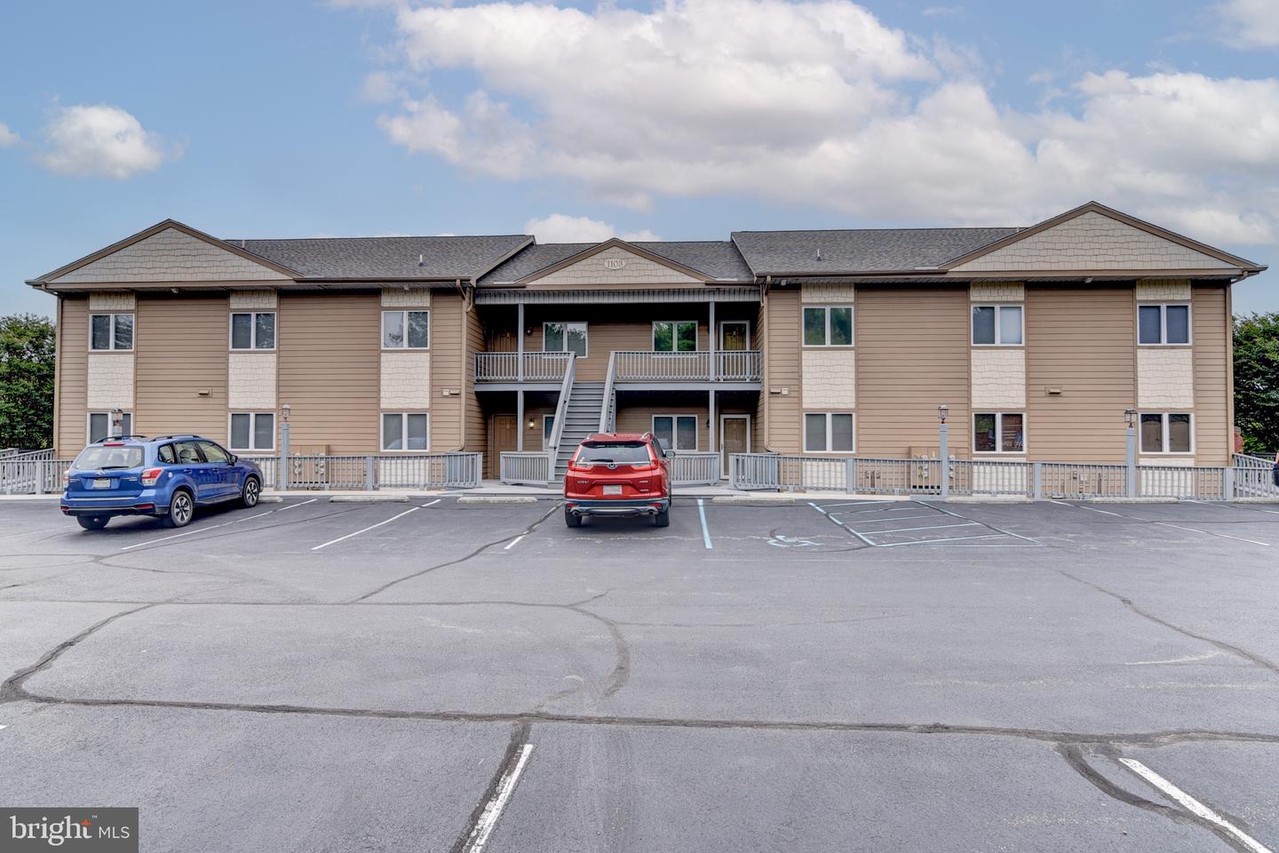 1103 MARINERS WAY #5, HUDDLESTON, Virginia 24104, 2 Bedrooms Bedrooms, ,2 BathroomsBathrooms,Residential,For sale,1103 MARINERS WAY #5,VABV2000240 MLS # VABV2000240