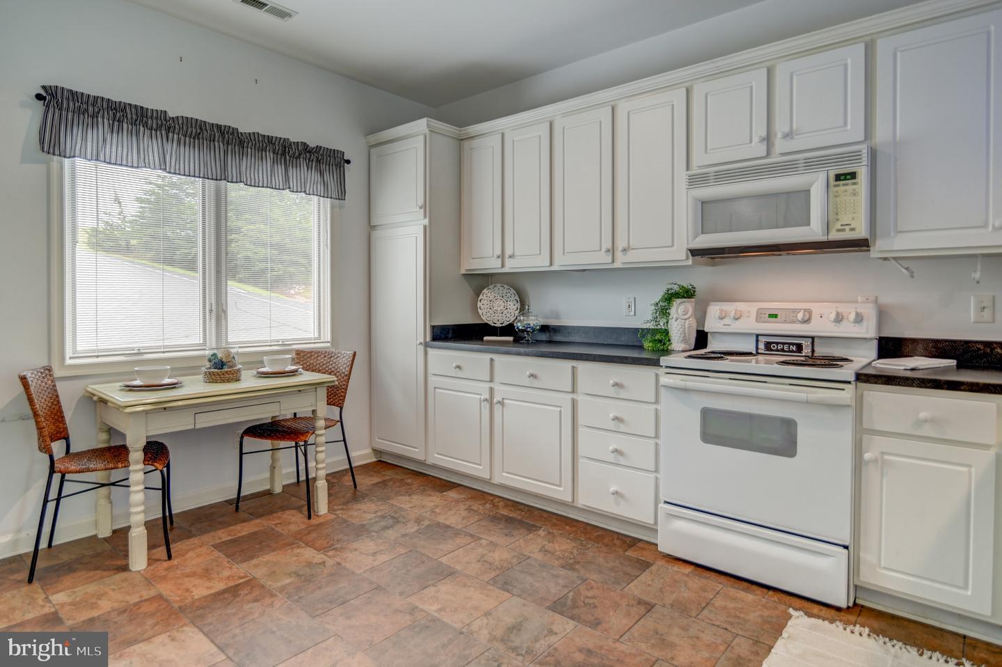 1103 MARINERS WAY #5, HUDDLESTON, Virginia 24104, 2 Bedrooms Bedrooms, ,2 BathroomsBathrooms,Residential,For sale,1103 MARINERS WAY #5,VABV2000240 MLS # VABV2000240