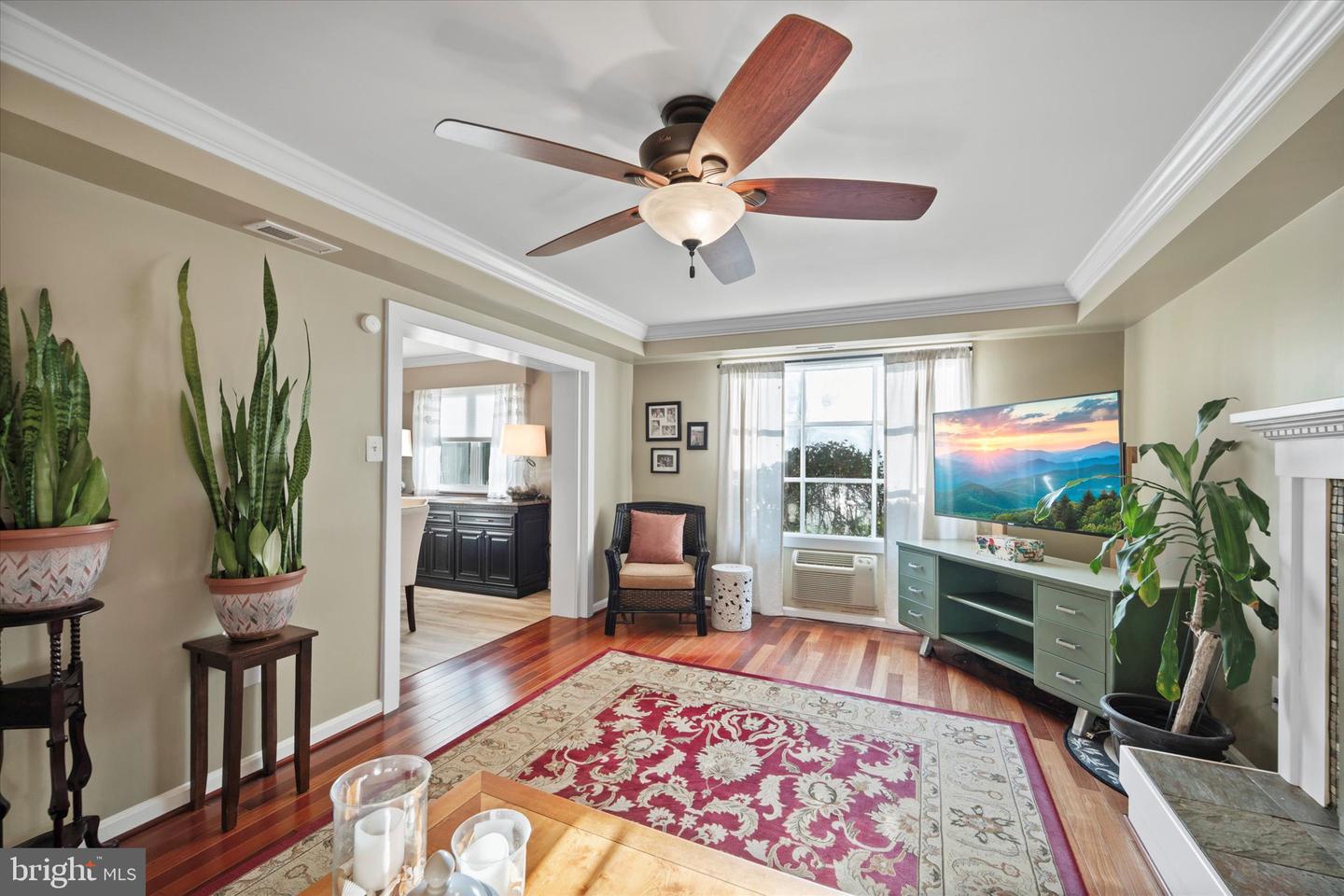 8121 TRURO CT, SPRINGFIELD, Virginia 22152, 4 Bedrooms Bedrooms, ,2 BathroomsBathrooms,Residential,For sale,8121 TRURO CT,VAFX2264126 MLS # VAFX2264126