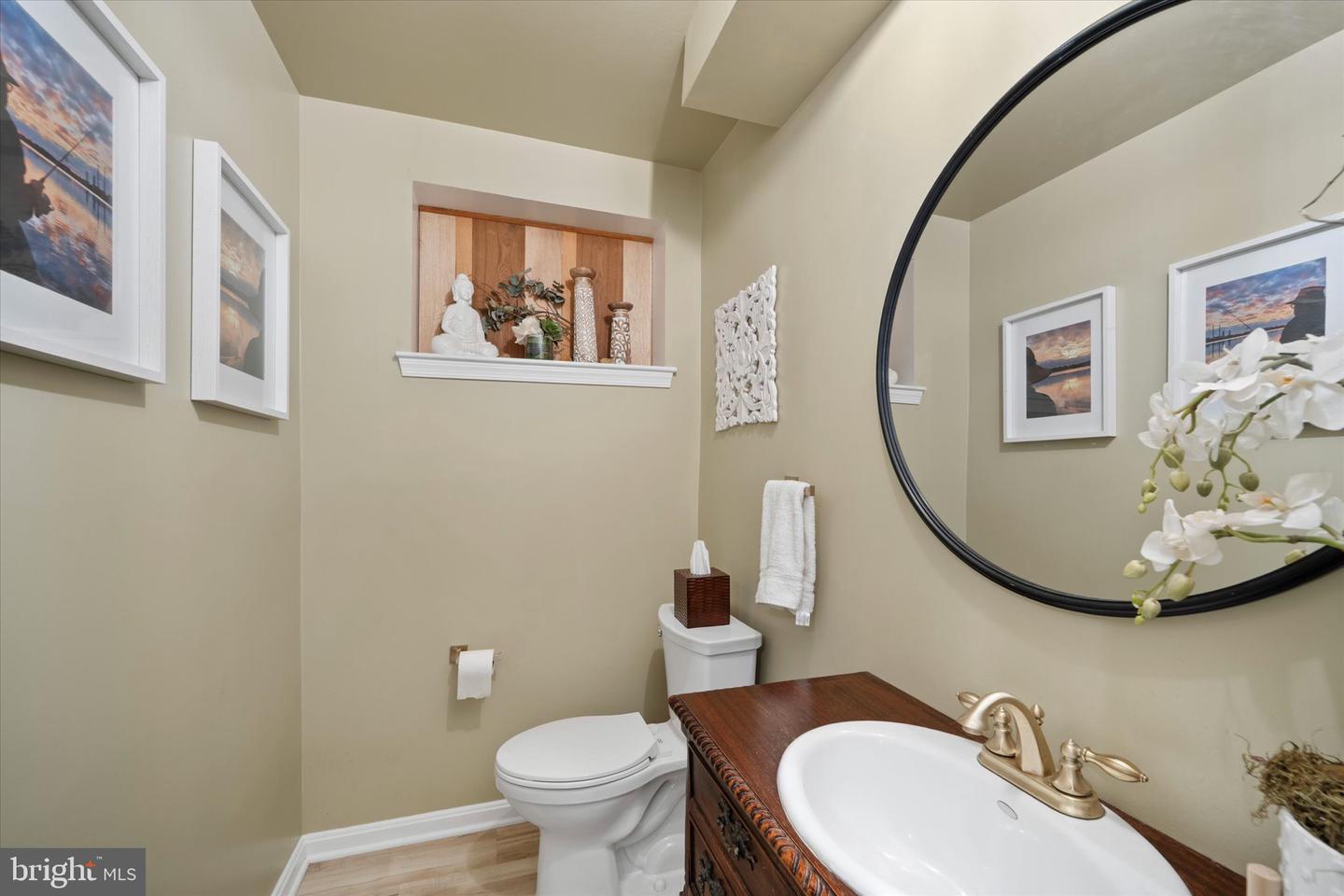 8121 TRURO CT, SPRINGFIELD, Virginia 22152, 4 Bedrooms Bedrooms, ,2 BathroomsBathrooms,Residential,For sale,8121 TRURO CT,VAFX2264126 MLS # VAFX2264126