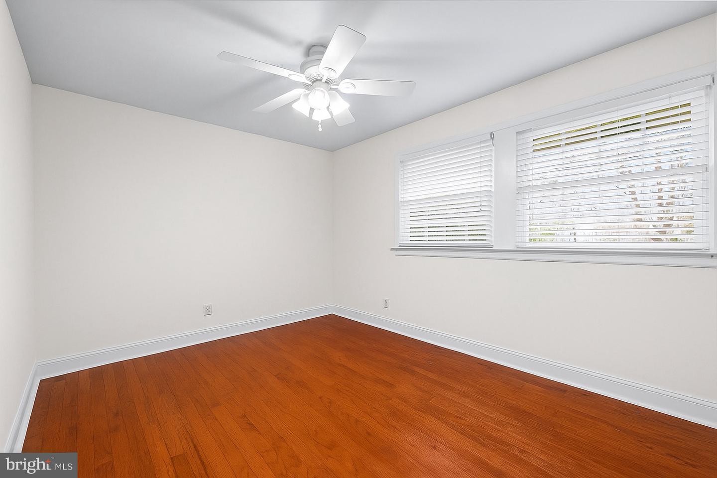 15008 CARLBERN DR, CENTREVILLE, Virginia 20120, 3 Bedrooms Bedrooms, ,1 BathroomBathrooms,Residential,For sale,15008 CARLBERN DR,VAFX2264128 MLS # VAFX2264128