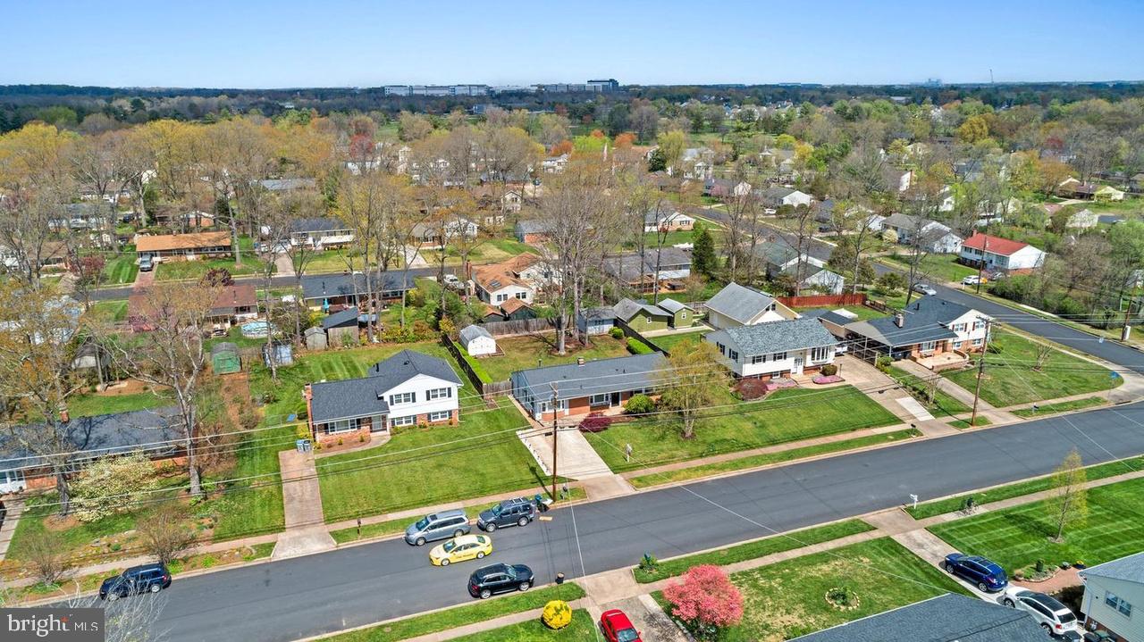 15008 CARLBERN DR, CENTREVILLE, Virginia 20120, 3 Bedrooms Bedrooms, ,1 BathroomBathrooms,Residential,For sale,15008 CARLBERN DR,VAFX2264128 MLS # VAFX2264128