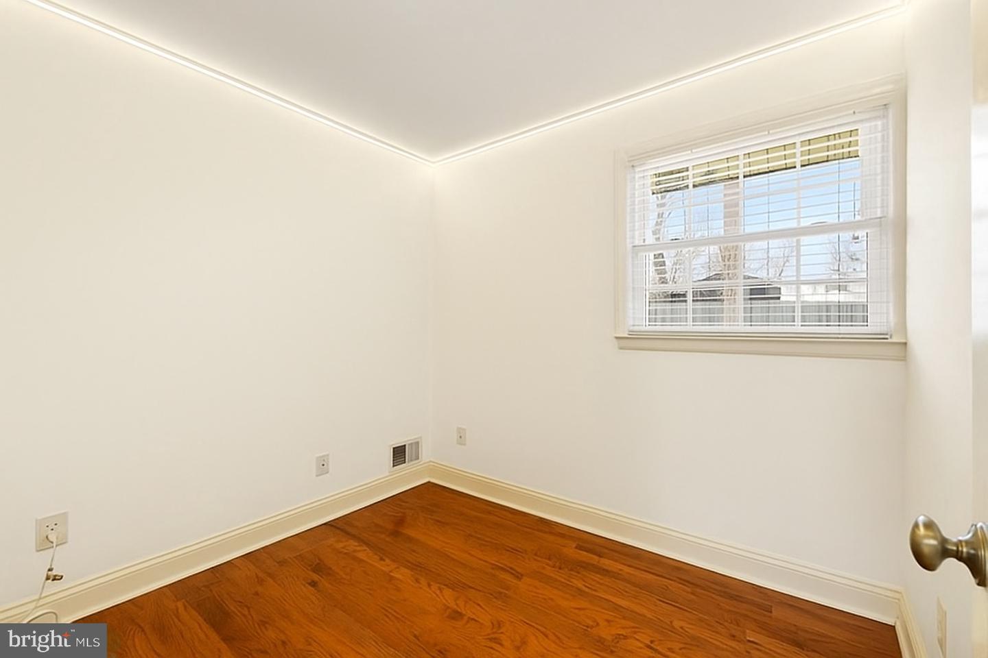 15008 CARLBERN DR, CENTREVILLE, Virginia 20120, 3 Bedrooms Bedrooms, ,1 BathroomBathrooms,Residential,For sale,15008 CARLBERN DR,VAFX2264128 MLS # VAFX2264128