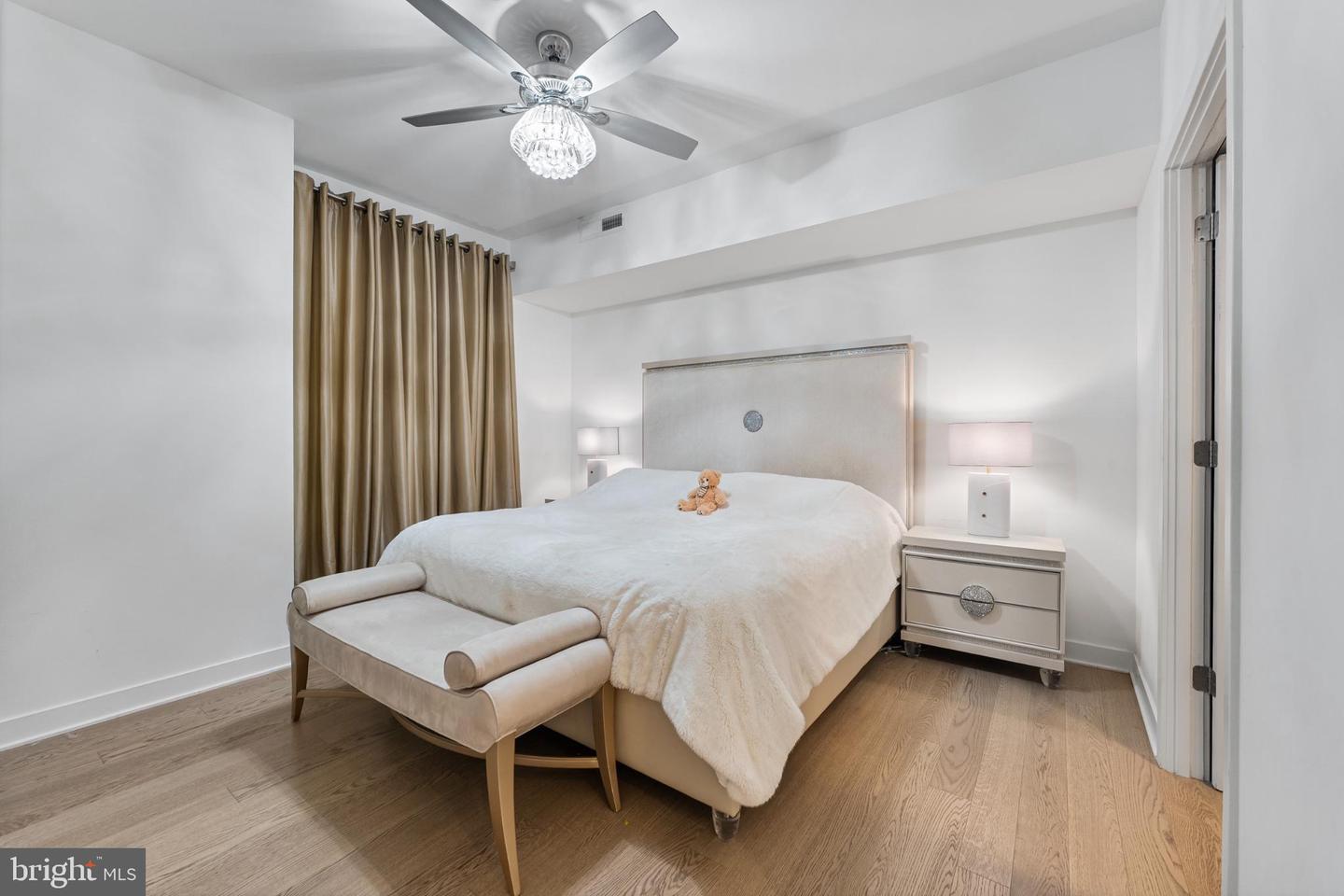 1650 SILVER HILL DR #1002, MCLEAN, Virginia 22102, 2 Bedrooms Bedrooms, 9 Rooms Rooms,2 BathroomsBathrooms,Residential,For sale,1650 SILVER HILL DR #1002,VAFX2264138 MLS # VAFX2264138