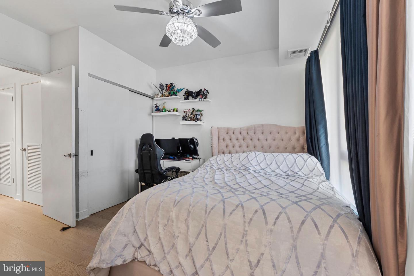 1650 SILVER HILL DR #1002, MCLEAN, Virginia 22102, 2 Bedrooms Bedrooms, 9 Rooms Rooms,2 BathroomsBathrooms,Residential,For sale,1650 SILVER HILL DR #1002,VAFX2264138 MLS # VAFX2264138