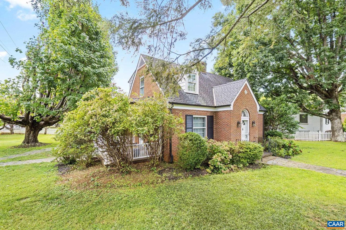 1500 RUGBY AVE, CHARLOTTESVILLE, Virginia 22903, 3 Bedrooms Bedrooms, ,2 BathroomsBathrooms,Residential,For sale,1500 RUGBY AVE,668391 MLS # 668391
