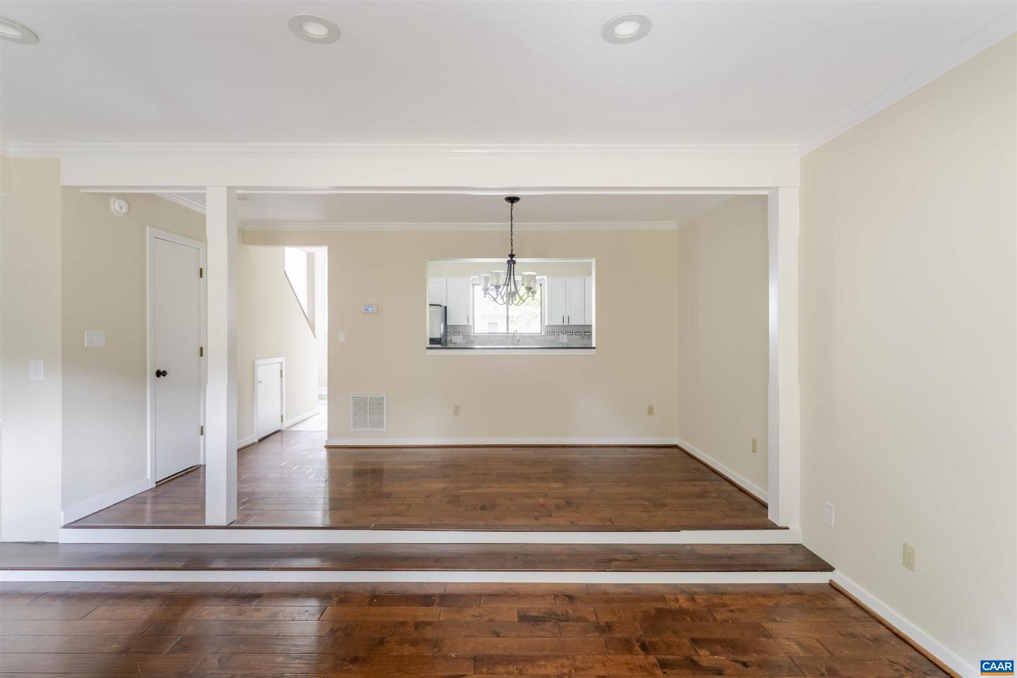 555 MILLSTONE CT, CHARLOTTESVILLE, Virginia 22901, 2 Bedrooms Bedrooms, ,1 BathroomBathrooms,Residential,For sale,555 MILLSTONE CT,668392 MLS # 668392