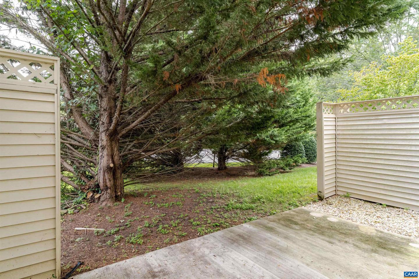 555 MILLSTONE CT, CHARLOTTESVILLE, Virginia 22901, 2 Bedrooms Bedrooms, ,1 BathroomBathrooms,Residential,For sale,555 MILLSTONE CT,668392 MLS # 668392