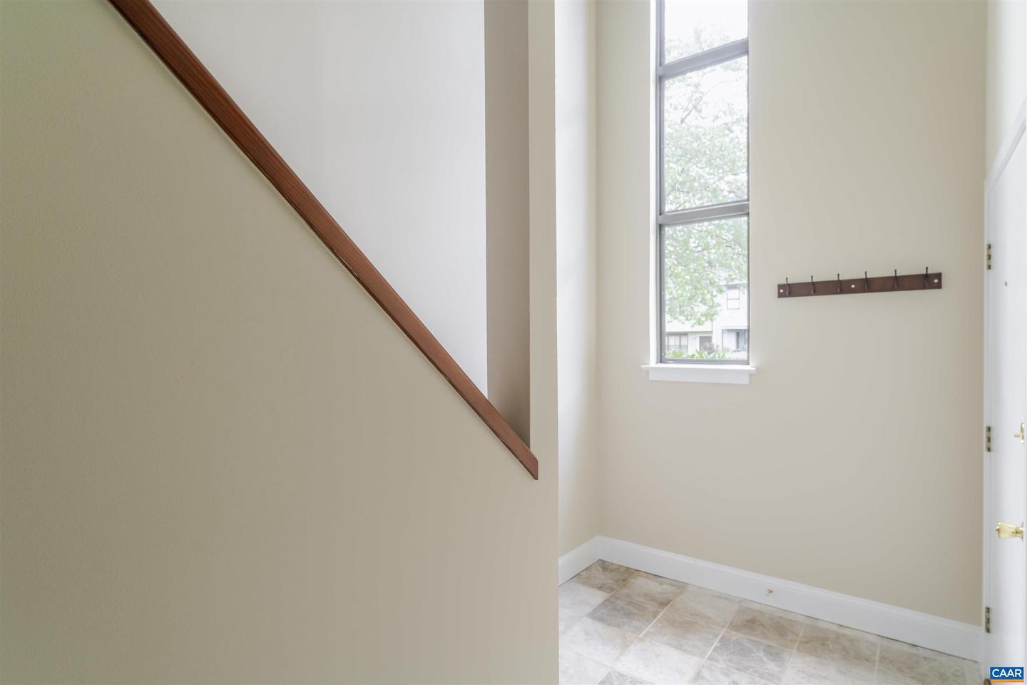555 MILLSTONE CT, CHARLOTTESVILLE, Virginia 22901, 2 Bedrooms Bedrooms, ,1 BathroomBathrooms,Residential,For sale,555 MILLSTONE CT,668392 MLS # 668392