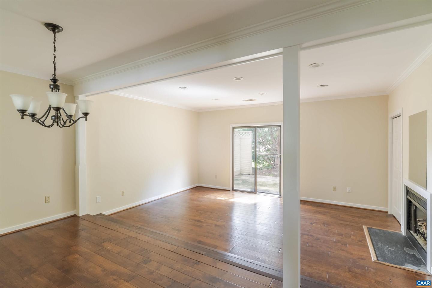 555 MILLSTONE CT, CHARLOTTESVILLE, Virginia 22901, 2 Bedrooms Bedrooms, ,1 BathroomBathrooms,Residential,For sale,555 MILLSTONE CT,668392 MLS # 668392