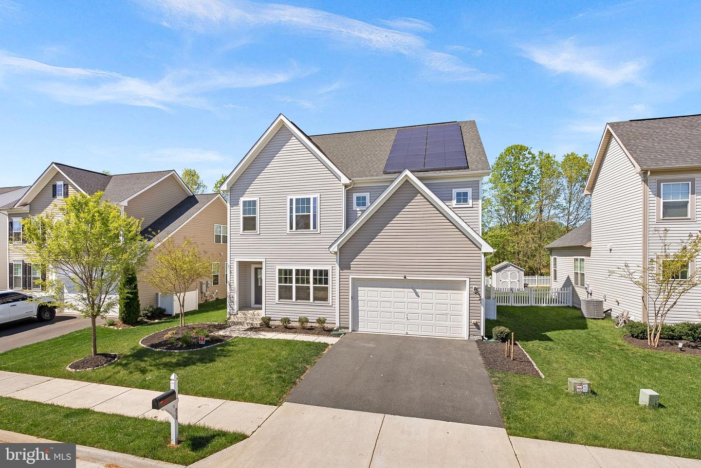829 PENCOAST DR, PURCELLVILLE, Virginia 20132, 5 Bedrooms Bedrooms, ,4 BathroomsBathrooms,Residential,For sale,829 PENCOAST DR,VALO2105724 MLS # VALO2105724