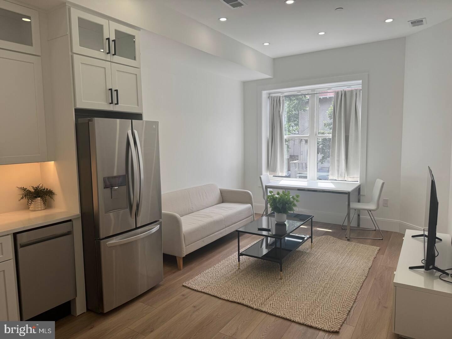 2517 ONTARIO RD NW #3, WASHINGTON, District Of Columbia 20009, 1 Bedroom Bedrooms, ,1 BathroomBathrooms,Residential,For sale,2517 ONTARIO RD NW #3,DCDC2217444 MLS # DCDC2217444