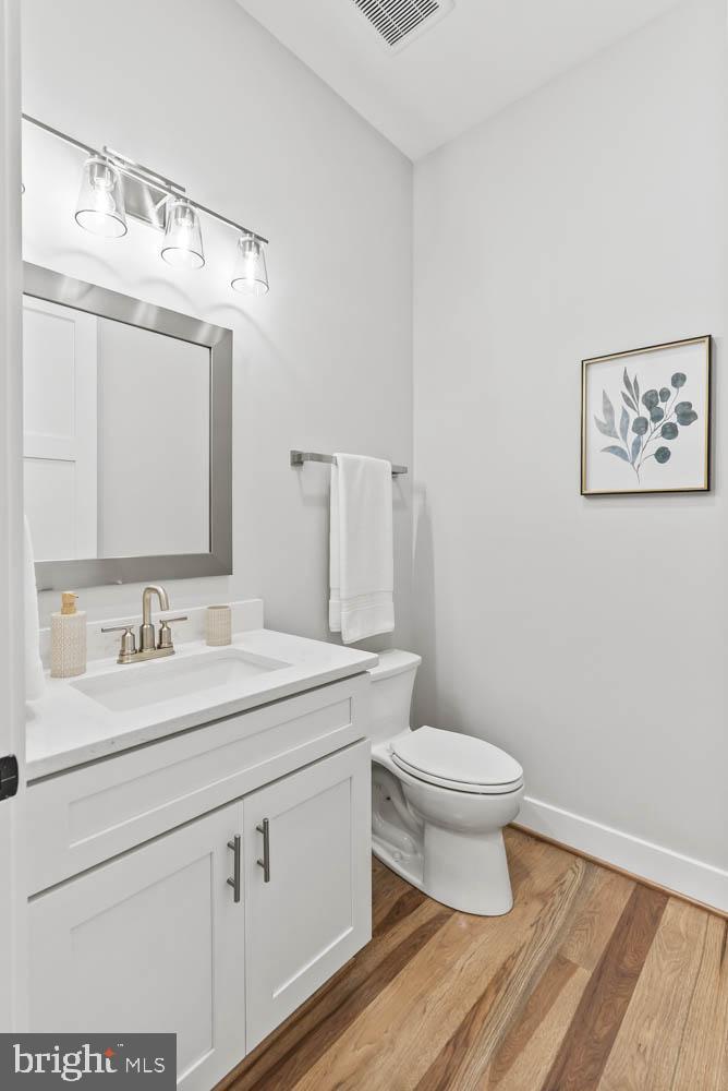 501 YEONAS DR SW, VIENNA, Virginia 22180, 7 Bedrooms Bedrooms, ,6 BathroomsBathrooms,Residential,For sale,501 YEONAS DR SW,VAFX2225376 MLS # VAFX2225376