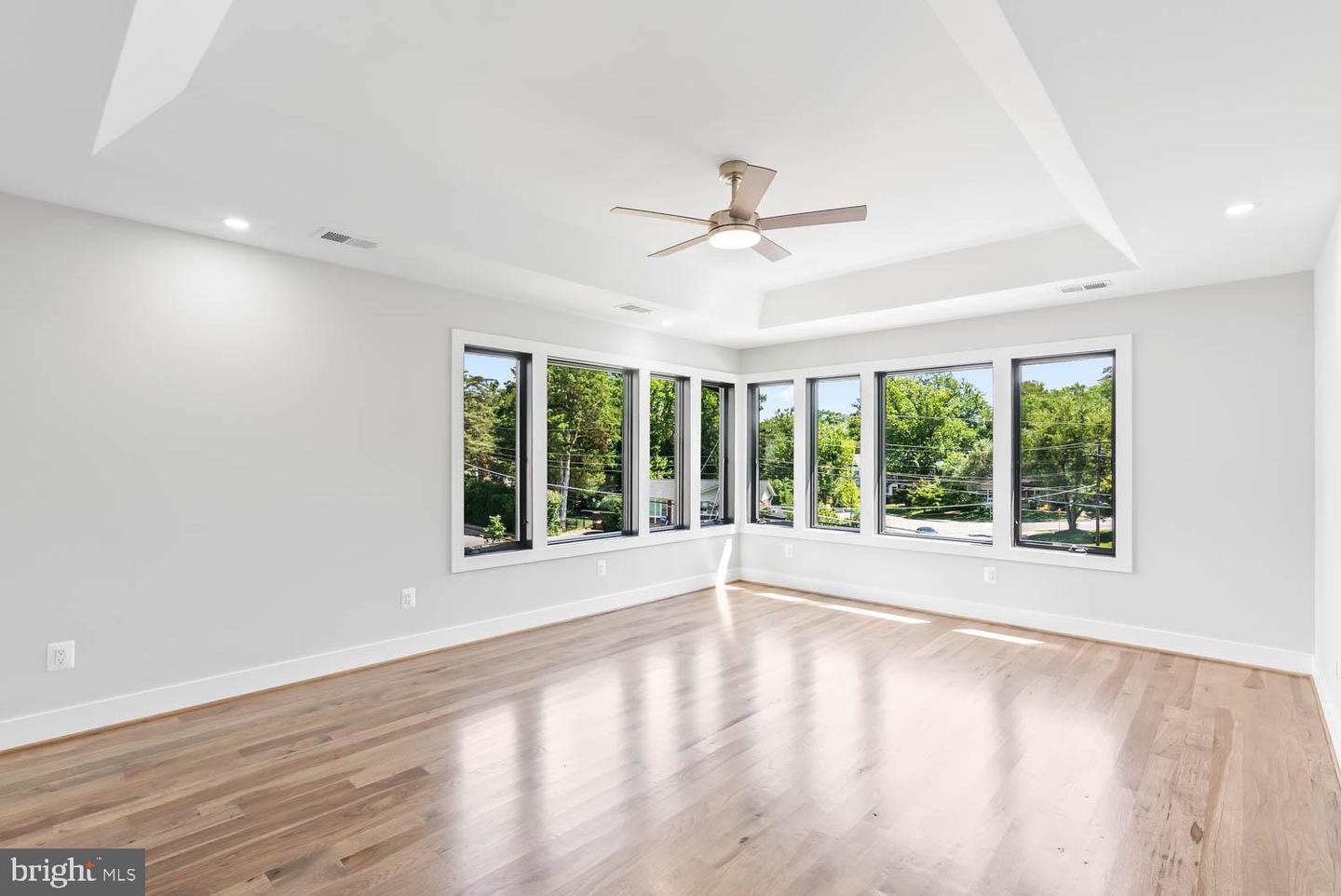 501 YEONAS DR SW, VIENNA, Virginia 22180, 7 Bedrooms Bedrooms, ,6 BathroomsBathrooms,Residential,For sale,501 YEONAS DR SW,VAFX2225376 MLS # VAFX2225376