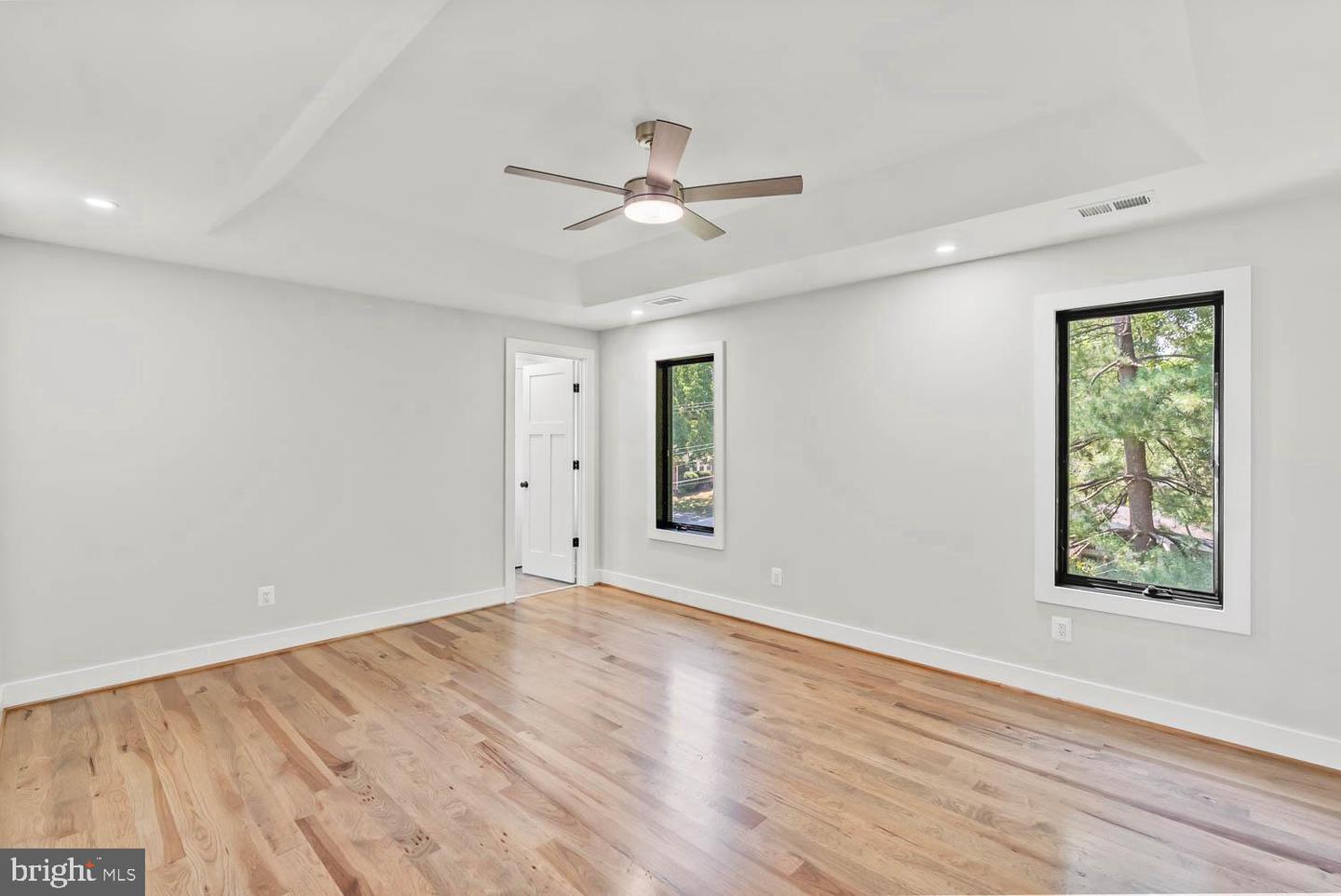 501 YEONAS DR SW, VIENNA, Virginia 22180, 7 Bedrooms Bedrooms, ,6 BathroomsBathrooms,Residential,For sale,501 YEONAS DR SW,VAFX2225376 MLS # VAFX2225376